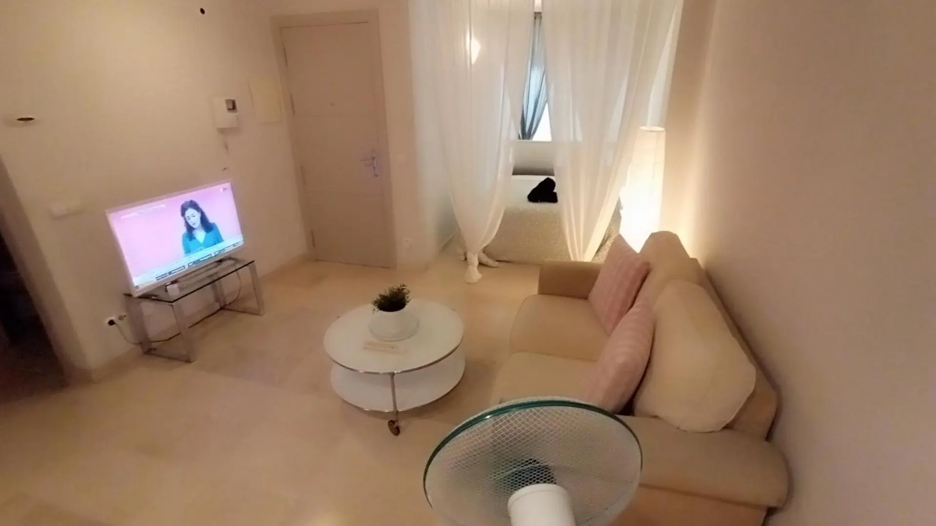 Apartament Apartment-Loft Sagrada Famila L5 Metro Exit Barcelona