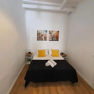 Apartment Gaudi, Barcelona