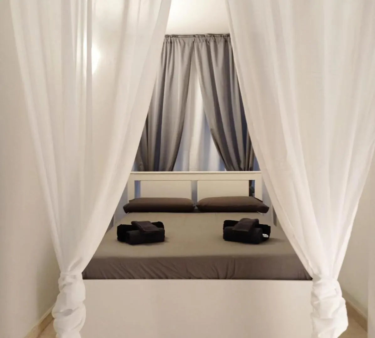 Apartment Apartment-Loft Sagrada Famila L5 Metro Exit Barcelona